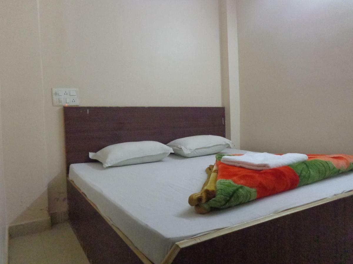 Delhi Inn,Walk In Nizamuddin Railway Station New Delhi Luaran gambar